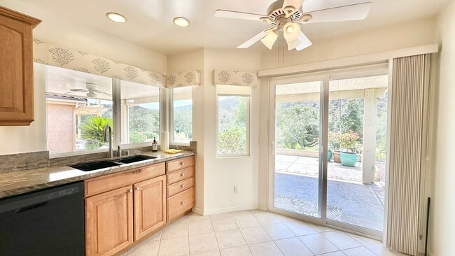 Building Photo - Beautifully Updated Single-Story Home in t...