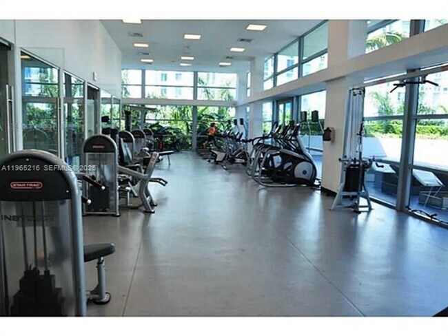 Building Photo - 2950 NE 188th St