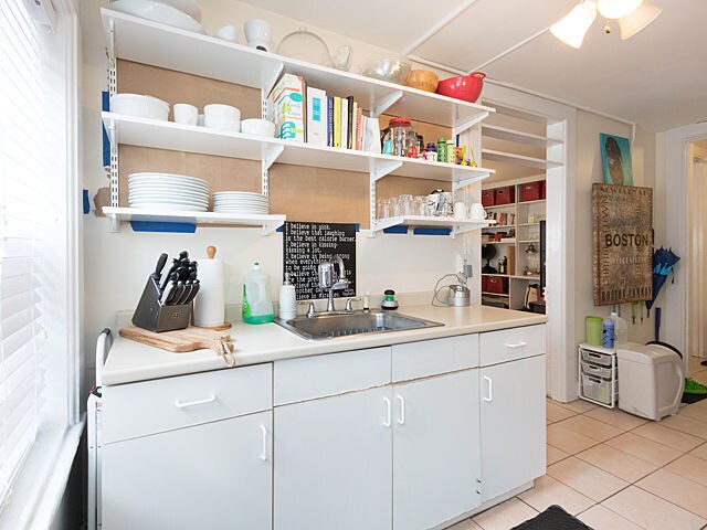 Building Photo - 94 West Cedar St