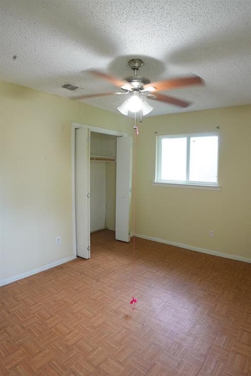 Building Photo - 1302 Begonia Terrace
