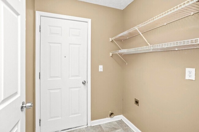 Building Photo - 1604 Overcreek Ct