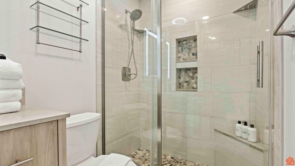 Building Photo - 330 Bluefish Dr