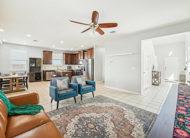 Building Photo - 5303 Marsh Ln