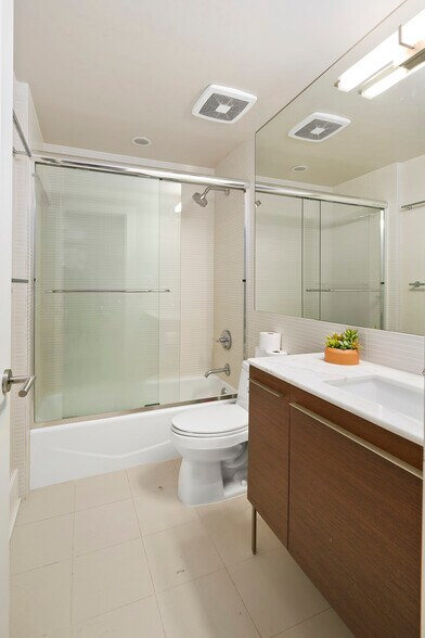 Building Photo - 2818 Connecticut Ave NW