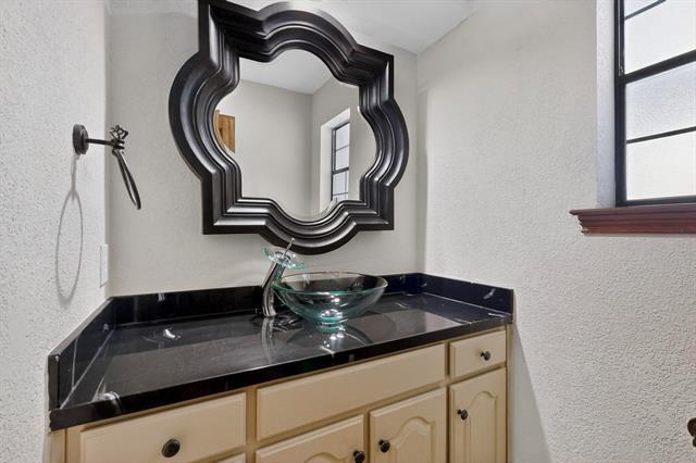 Building Photo - 1505 Boundbrook Ln