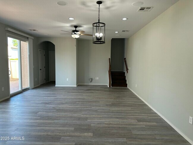 Building Photo - 988 S Reber Ave