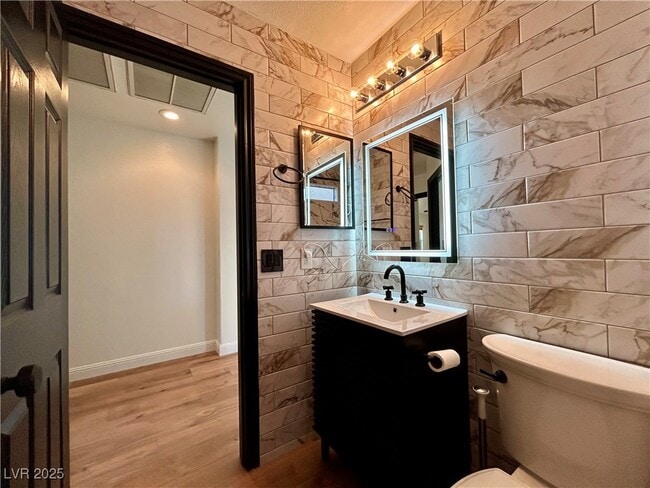 Building Photo - 8278 Annual Ridge St