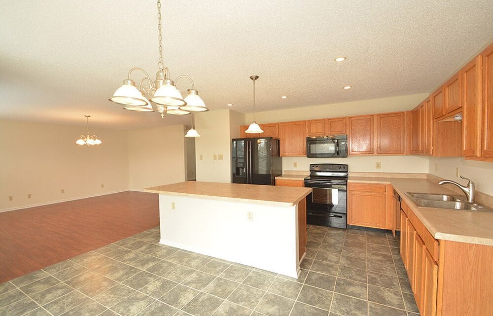 Building Photo - 14289 Weeping Cherry Dr