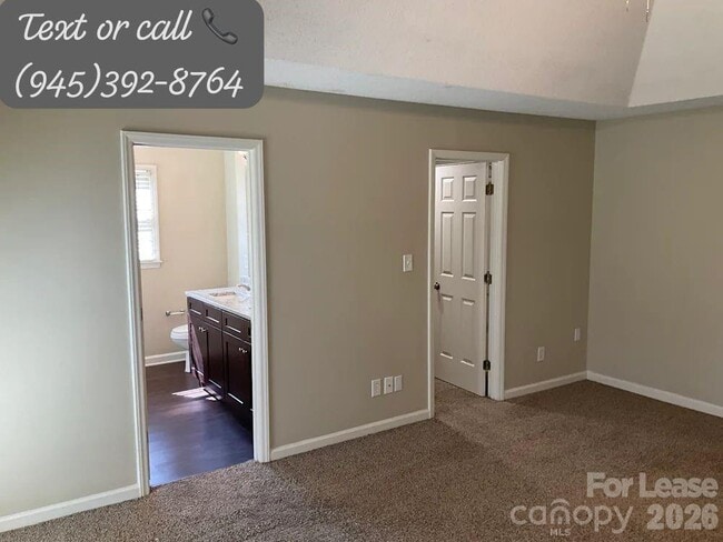 Building Photo - 4220 Wynborough Ln