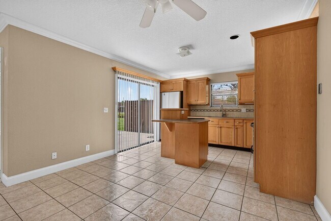 Building Photo - 110 N Delaware Blvd