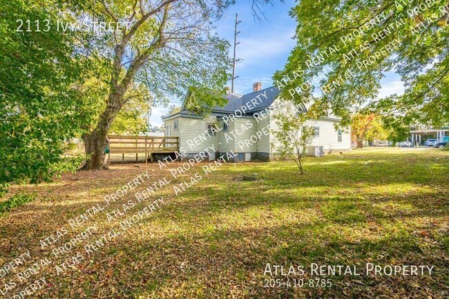 Building Photo - 2113 Ivy St