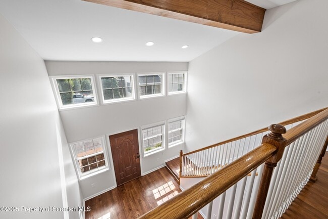 Building Photo - 609 Edith St