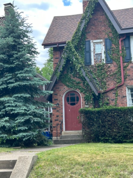 Building Photo - 1224 Denniston St