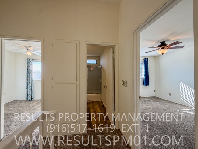 Building Photo - Cozy Roseville 3 Bed 2.5 Bath