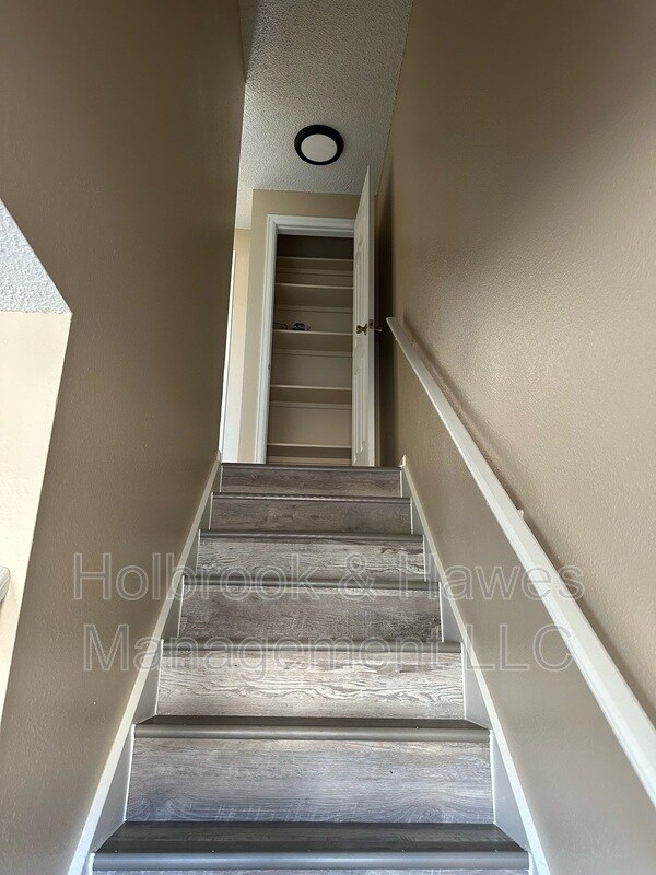 Building Photo - 4881 Basswood Dr