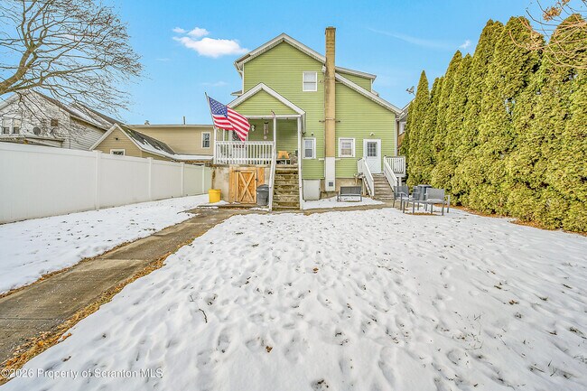 Building Photo - 228 S Main Ave