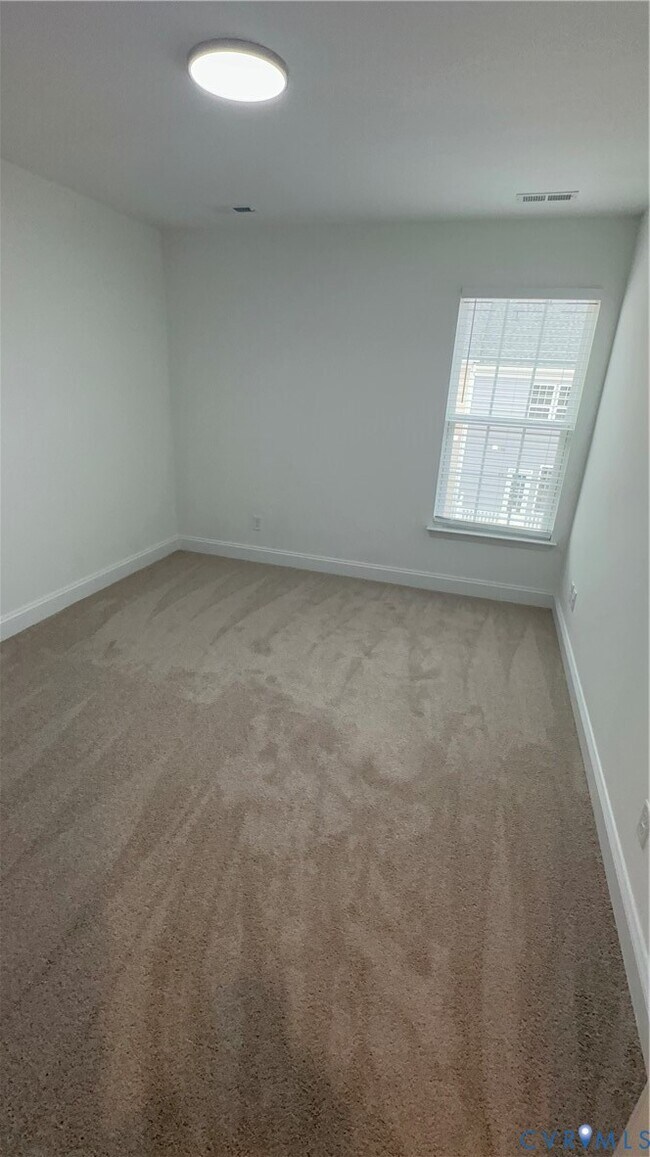 Building Photo - 6984 Leire Ln