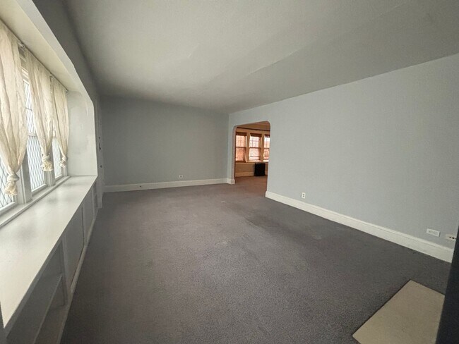 Building Photo - Ludlow2921