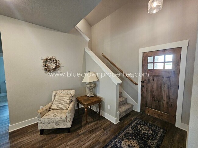 Building Photo - 1800 Aleia Cv