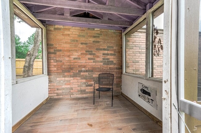 Building Photo - 17203 Kettle Creek Dr