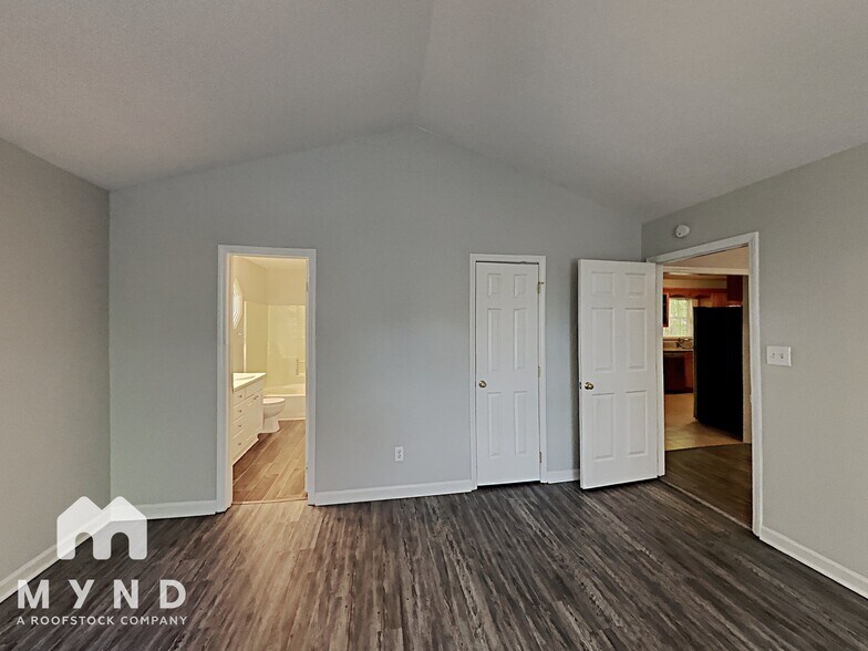 Building Photo - 409 Triple Crown Cir