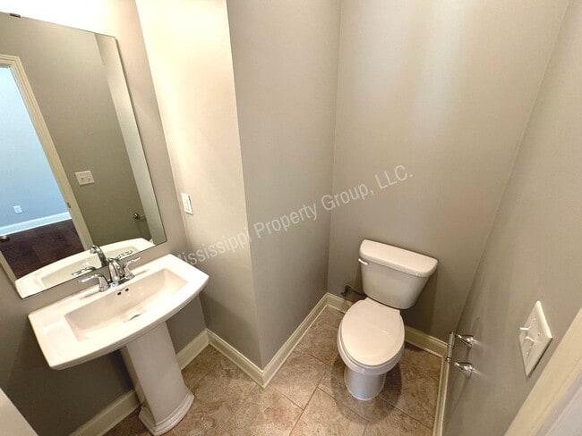 Building Photo - 3BR/2.5BA For Rent