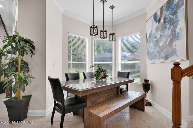 Building Photo - 526 Oakmont Dr