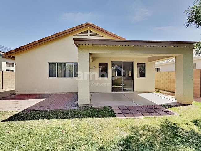 Building Photo - 16780 W Windermere Way