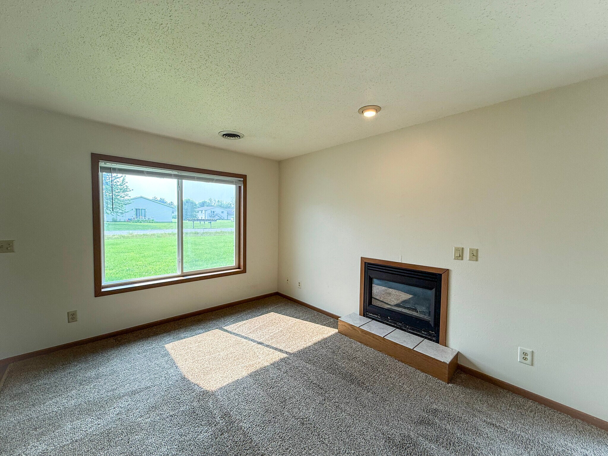 Building Photo - 13289 39th Ave N