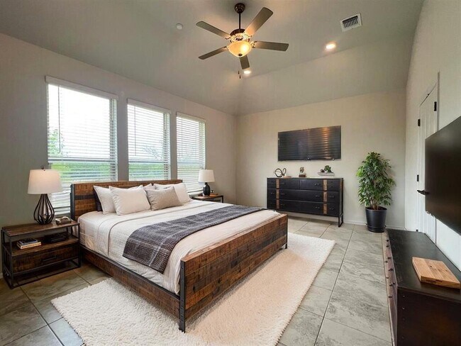 Building Photo - 2018 Matlock Cir