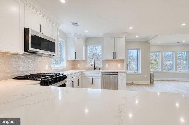Building Photo - 9300 Riggs Rd