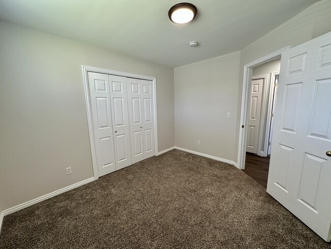 Building Photo - 6270 S Mt Vista Dr