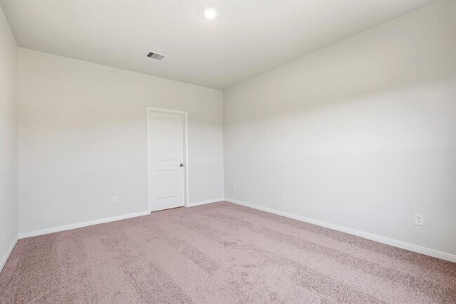 Building Photo - 405 Polly Grv Dr
