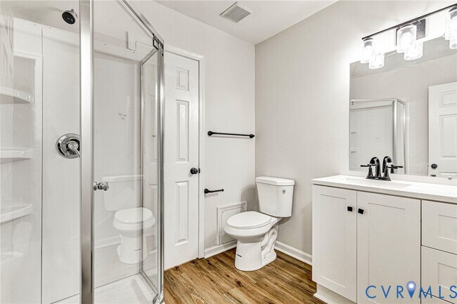 Building Photo - 9015 Covewood Rd