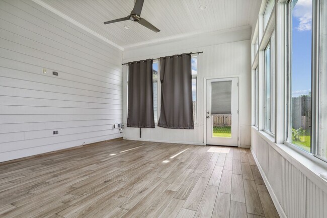 Building Photo - THE MEADOWS AT OAK GROVE - 4 Bedroom house with Community Pool