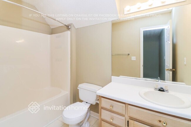 Building Photo - 2007 Laurel Cove