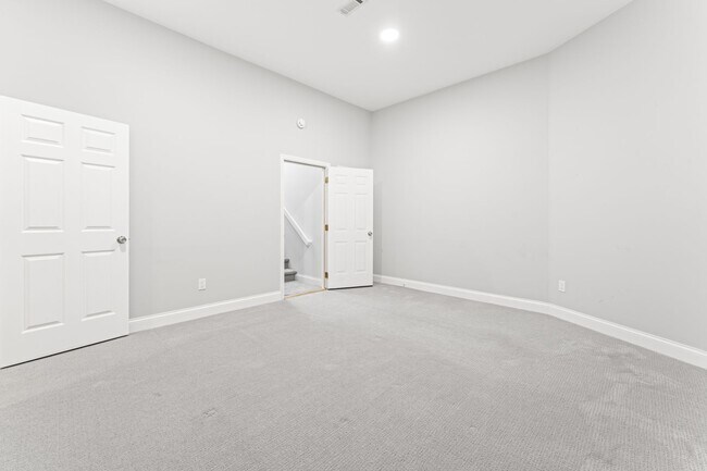 Building Photo - Fully Updated - Beautiful 3BR/2BA single-level home with a finished walk-out basement!