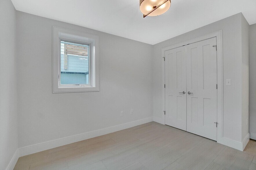 Building Photo - 297 Concord Ave