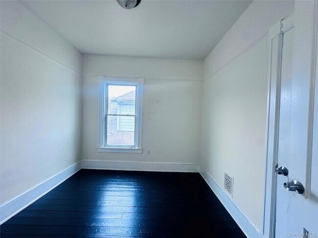 Building Photo - 80 N Hamilton St