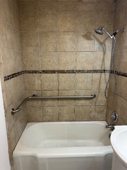 Building Photo - 107 S Belvedere Ave