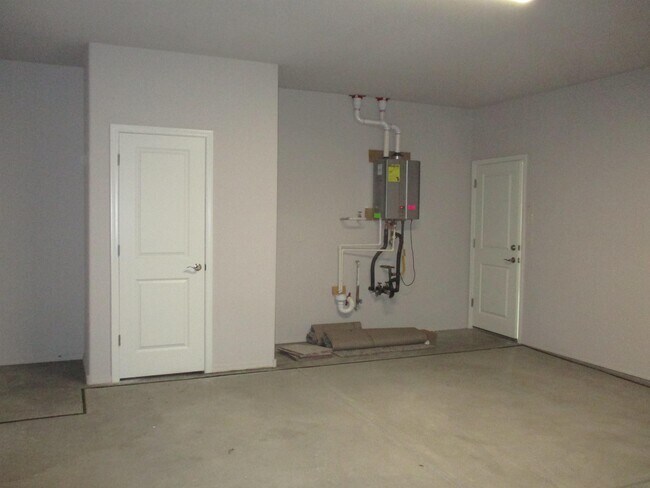 Building Photo - 8750 Sevano Cir NE