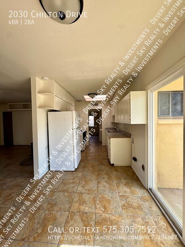 Building Photo - 2030 Chilton Dr