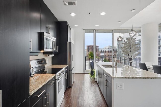 Building Photo - 1080 Peachtree St NE