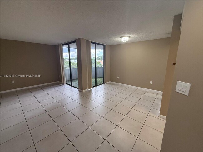 Building Photo - 8215 SW 152nd Ave