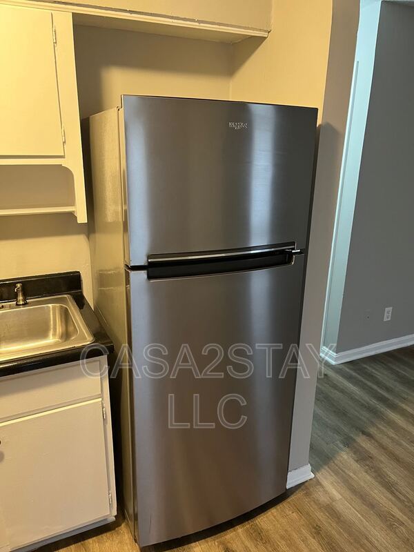 Building Photo - 4915 Saddlebrook Ln