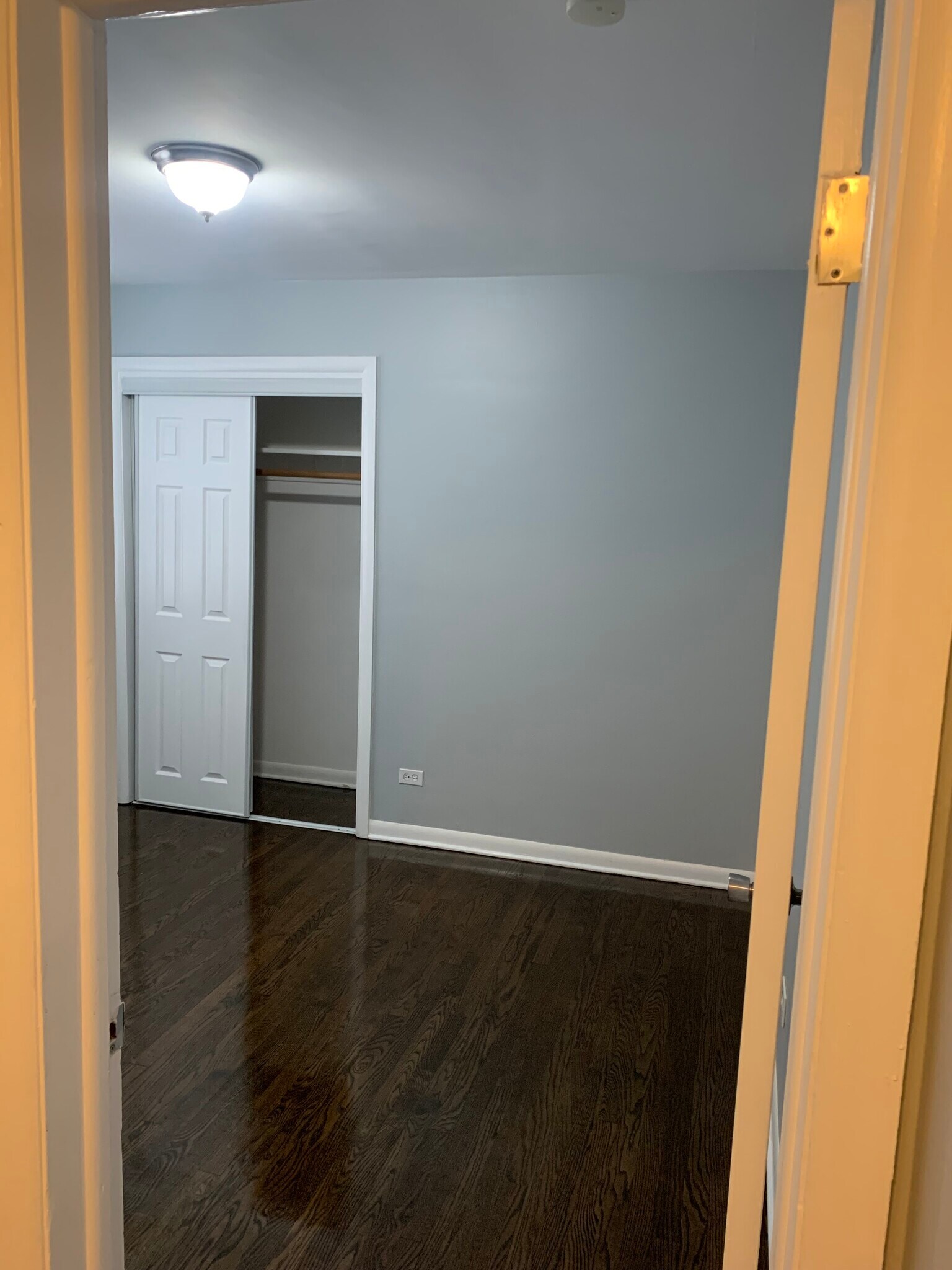 Building Photo - 7918 S Wood St