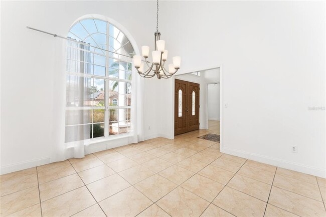 Building Photo - 8101 Canyon Lake Cir