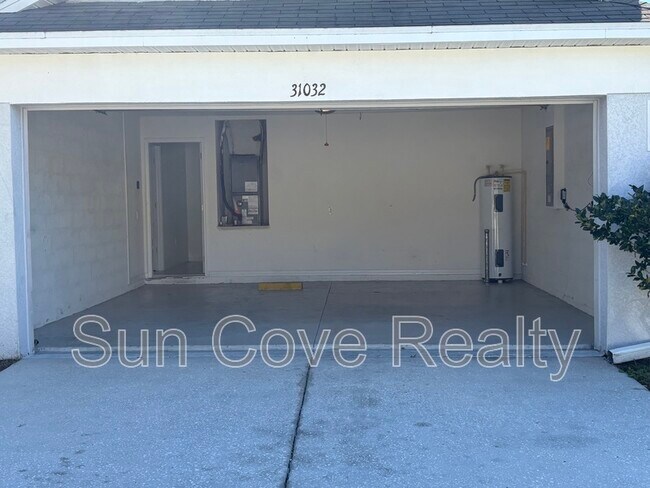 Building Photo - 31032 Stone Arch Ave