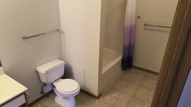 Building Photo - Autumn Glen Townhomes