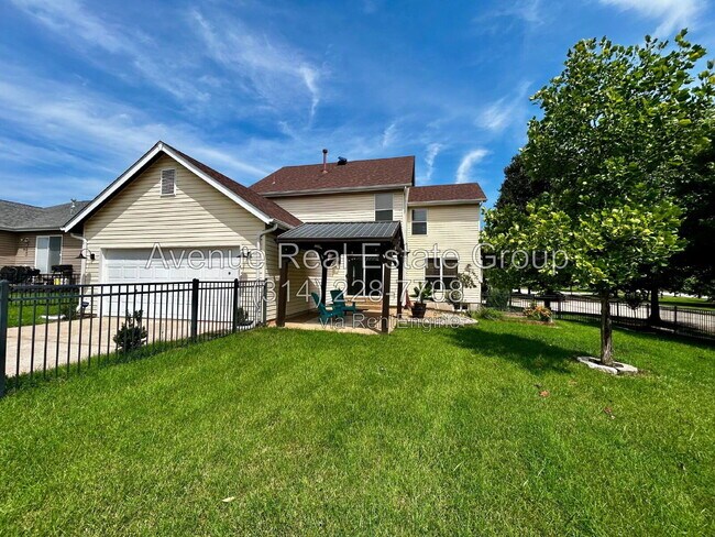 Building Photo - 203 Hawksbury Pl